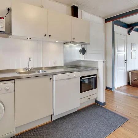 Ahnandia - 500m From The Sea By Interhome Lakolk