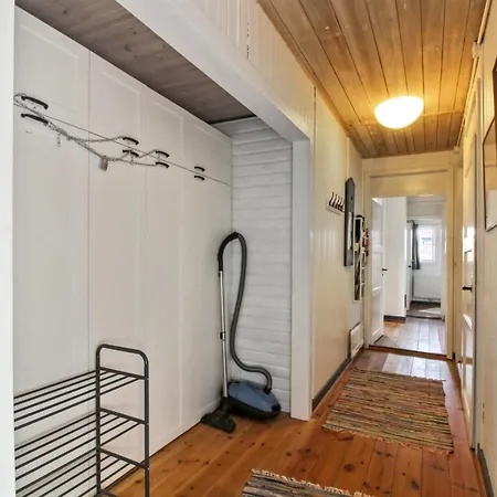 Ahnandia - 500m From The Sea By Interhome Lakolk