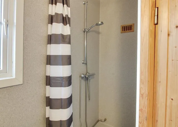 Ahnandia - 500m From The Sea By Interhome