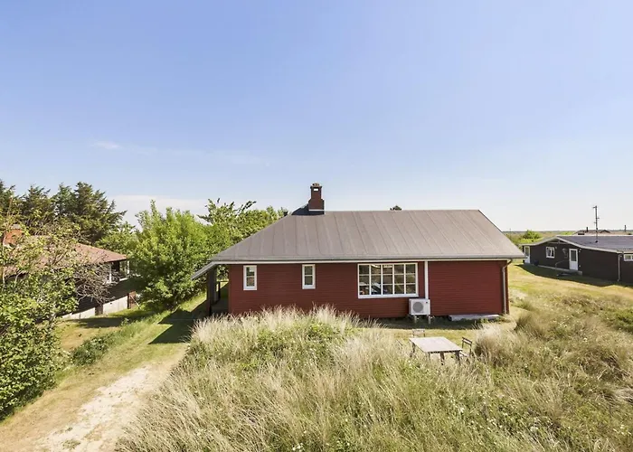 Ahnandia - 500m From The Sea By Interhome